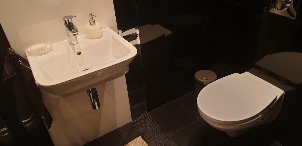 Apartgolf Sobienie Krolewskie Sobienie Szlacheckie المظهر الخارجي الصورة